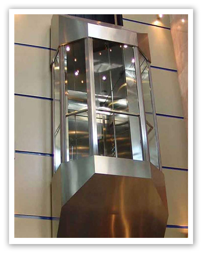Capsule / Glass Lift