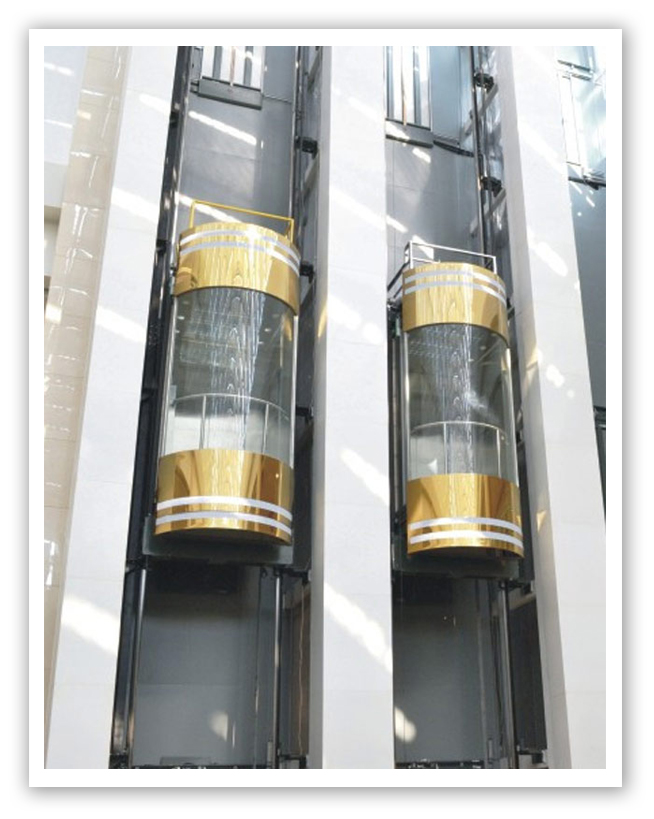 Capsule / Glass Lift