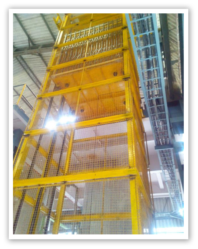 INDUSTRIAL LIFT